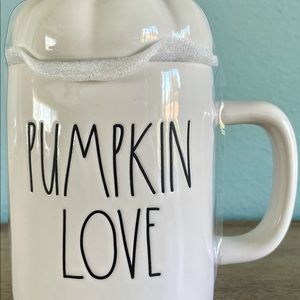 BRAND NEW with tags WHITE with BLACK font RAE DUNN Pumpkin LOVE mug
